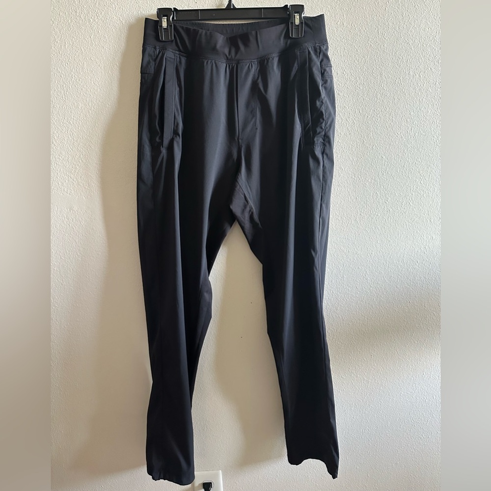 Lululemon Men's Black Pants